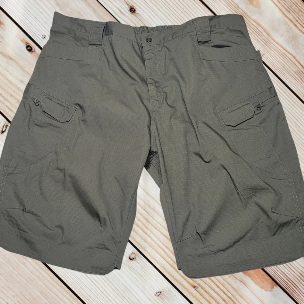 Men's Army Green Cargo Fishing Shorts Sz 36 - Picture 1 of 6